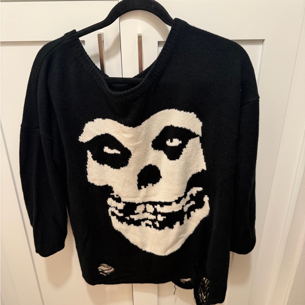 Misfits sweater